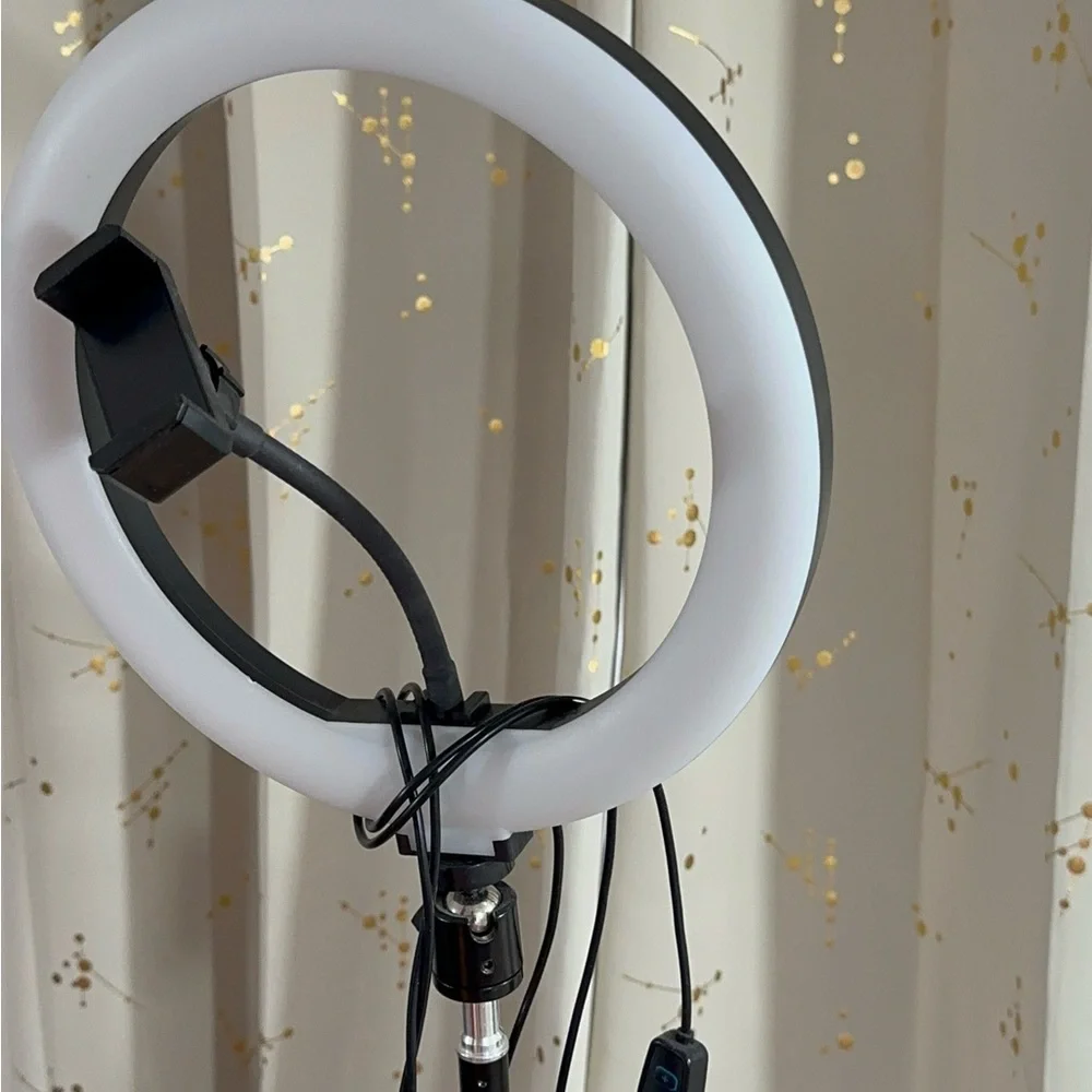 White Ring Light with Stand